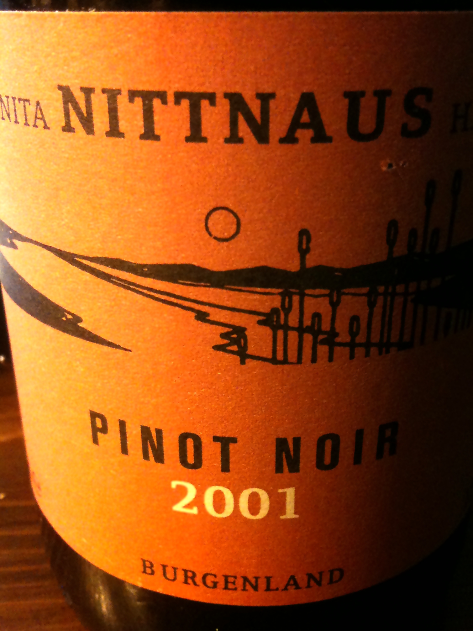 Anita & Hans Nittnaus Pinot Noir 2001