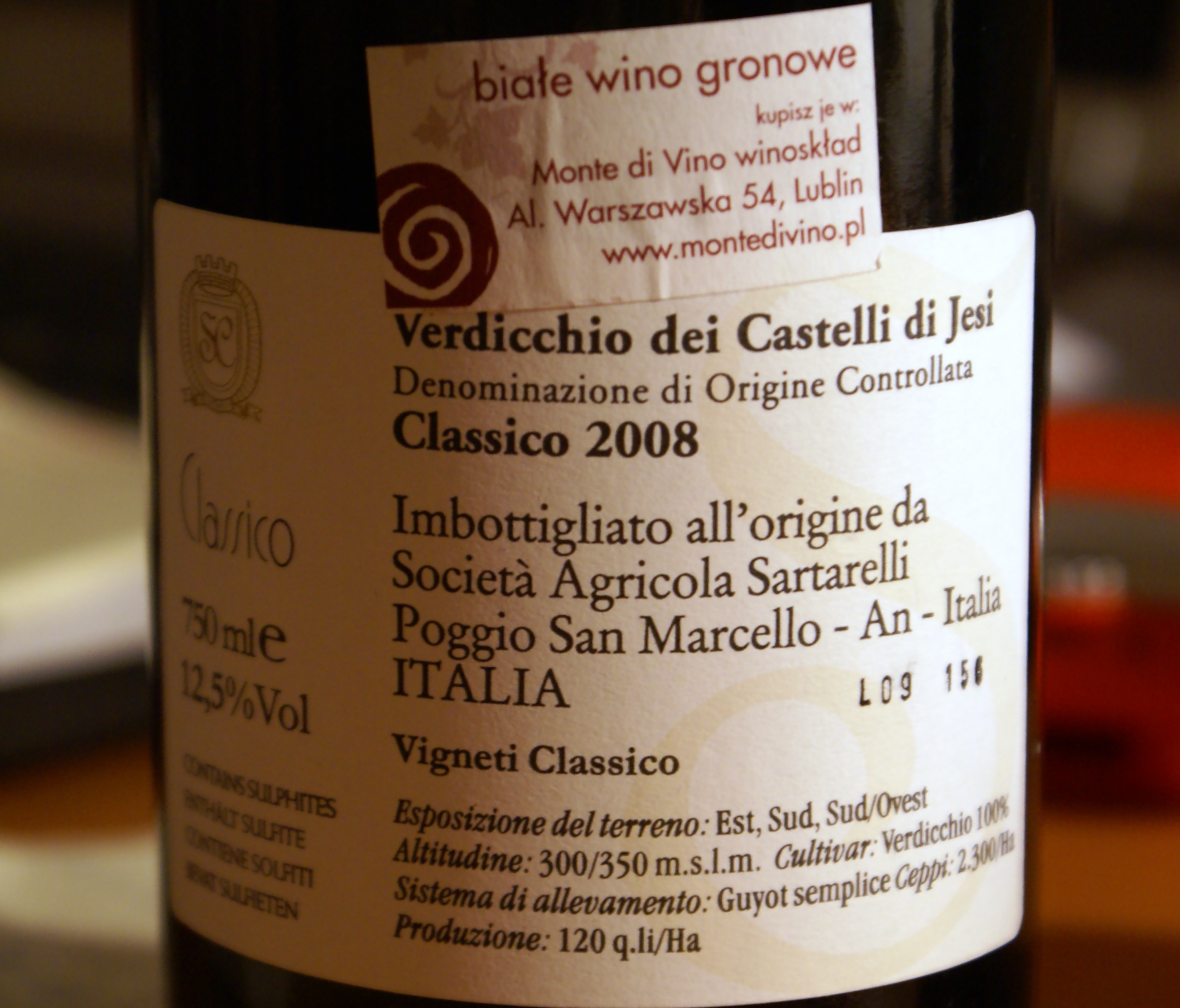 Sartarelli Verdicchio Classico (1)