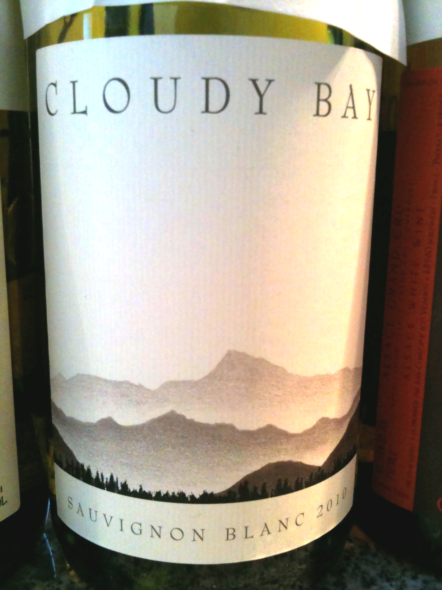 Cloudy Bay Sauvignon Blanc 2010