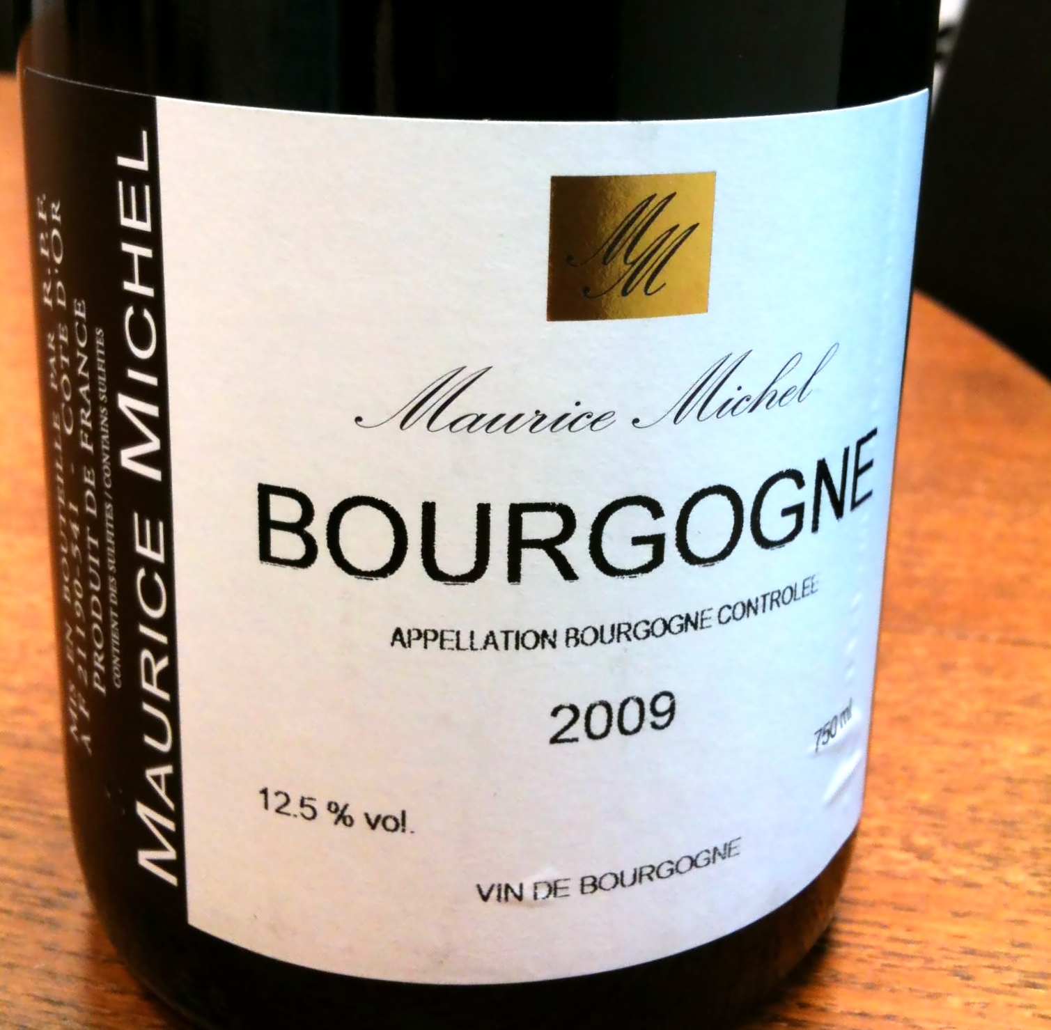 Maurice Michel Bourgogne Pinot Noir 2009